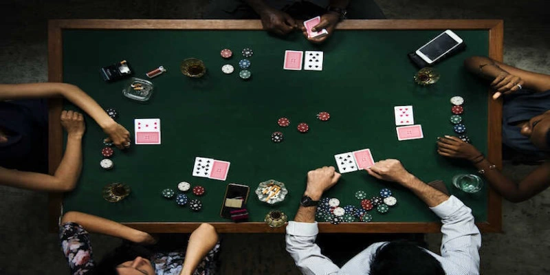 Thuật ngữ trong poker về những thế bài khác nhau